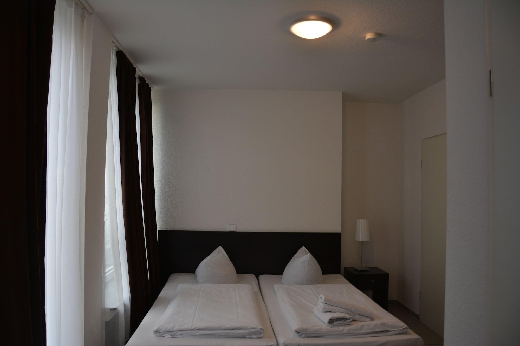 Mosel Hotel Frankfurt am Main Dış mekan fotoğraf
