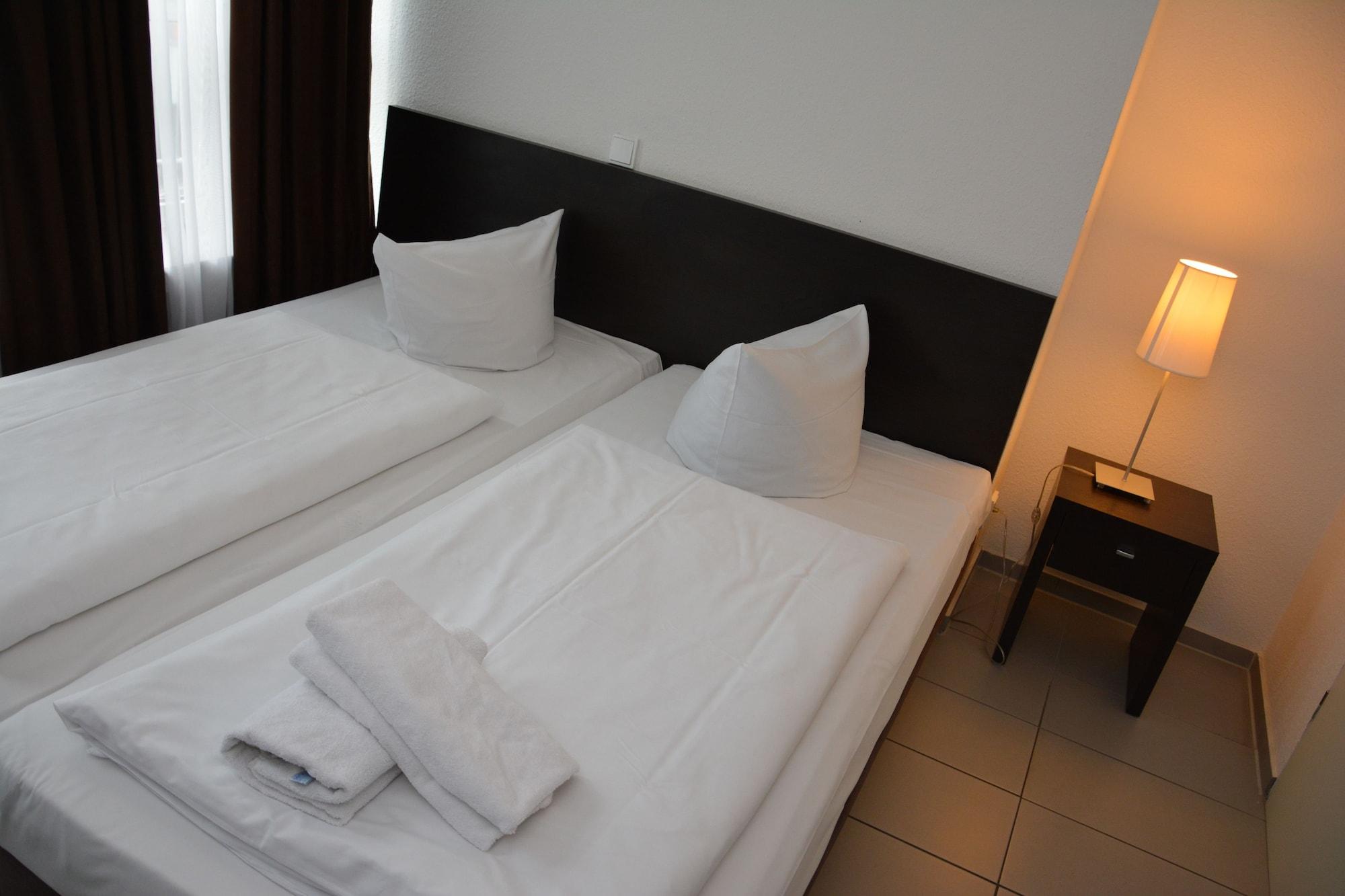 Mosel Hotel Frankfurt am Main Dış mekan fotoğraf