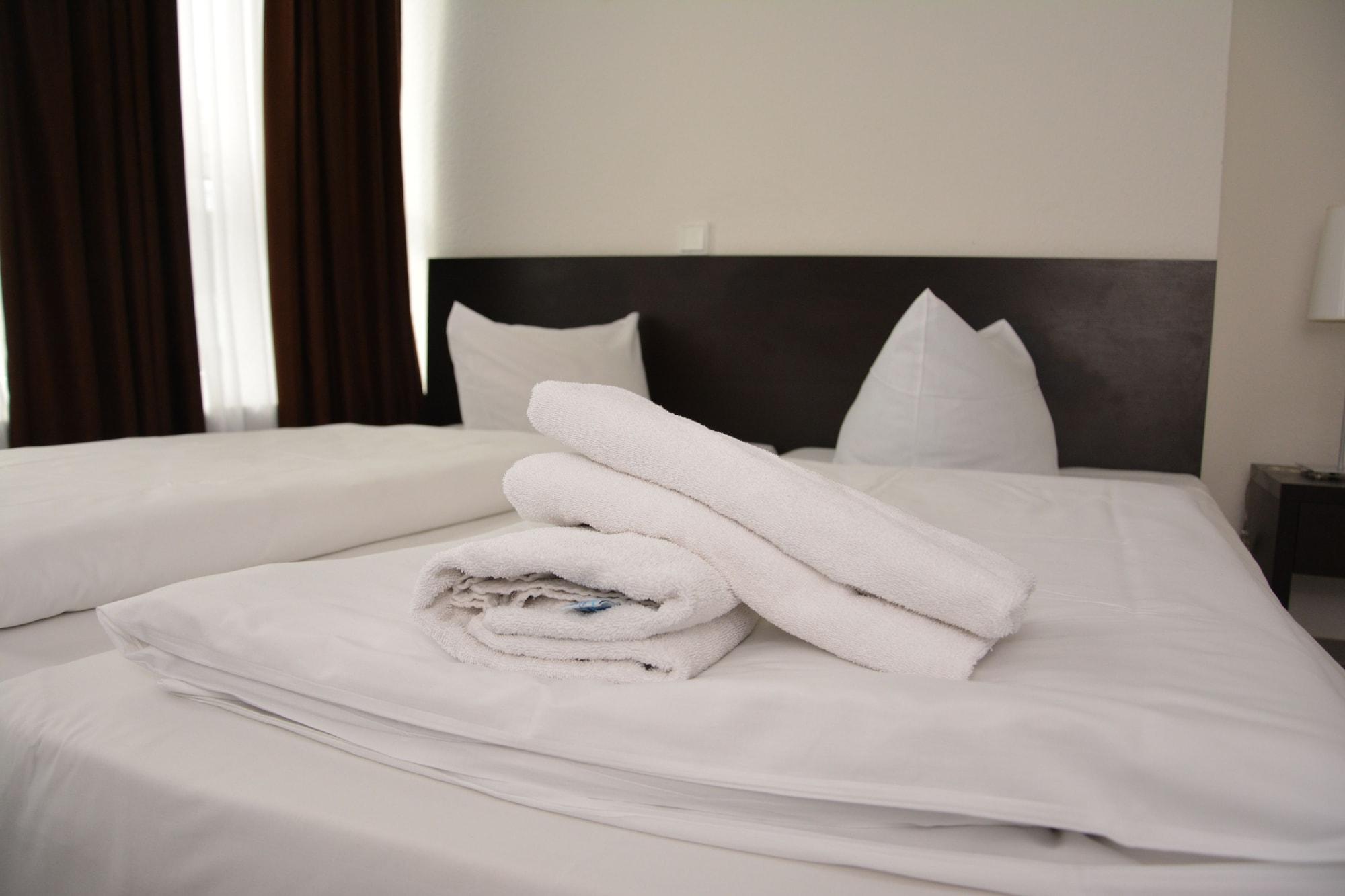Mosel Hotel Frankfurt am Main Dış mekan fotoğraf