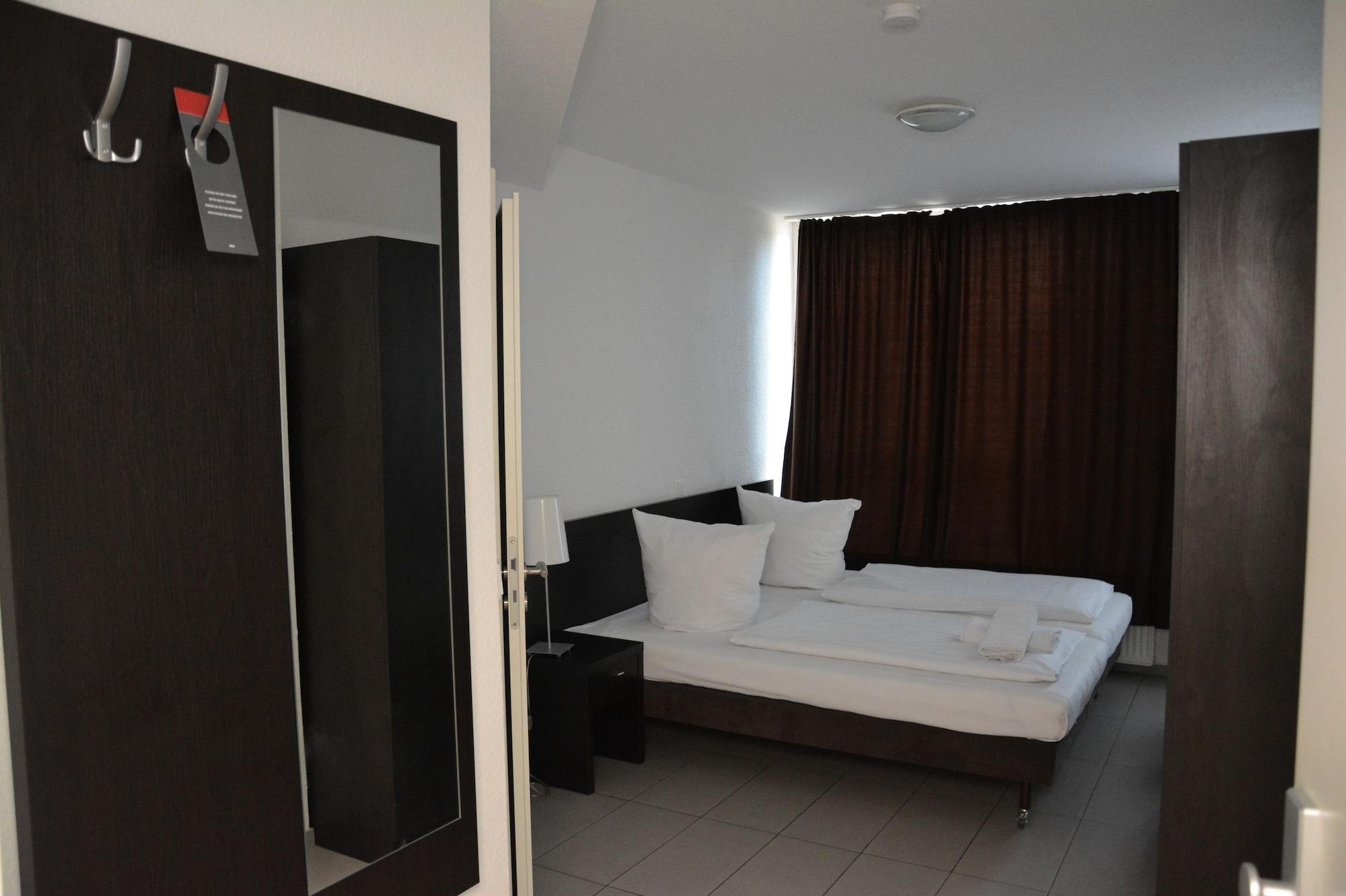 Mosel Hotel Frankfurt am Main Dış mekan fotoğraf