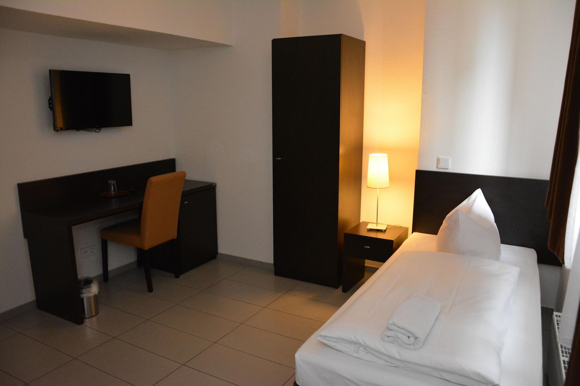Mosel Hotel Frankfurt am Main Dış mekan fotoğraf