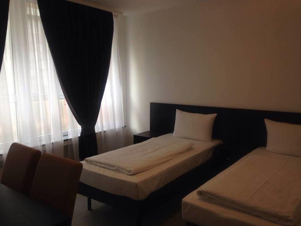 Mosel Hotel Frankfurt am Main Dış mekan fotoğraf